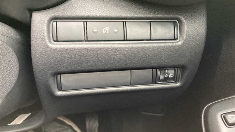 Nissan Juke 1.6 Hybrid N-Connecta 5dr Auto Hybrid Hatchback